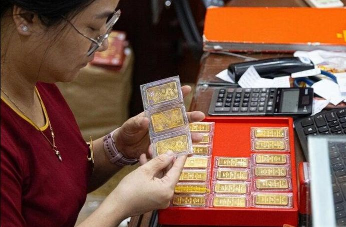 Giá vàng chiều nay (25-4): Quay đầu giảm mạnh